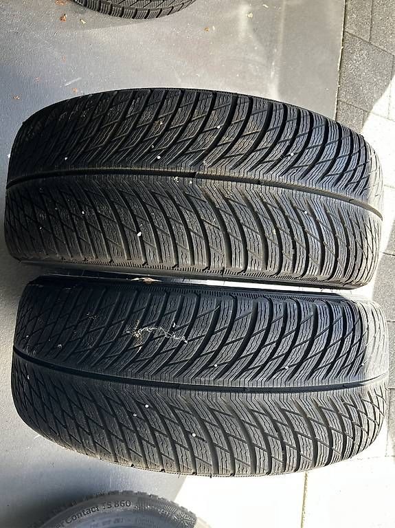 Pneumatici & Ruote complete: 245/45 R19 Winterreifen – Usato da Sursee venduto da gas_8n5t
