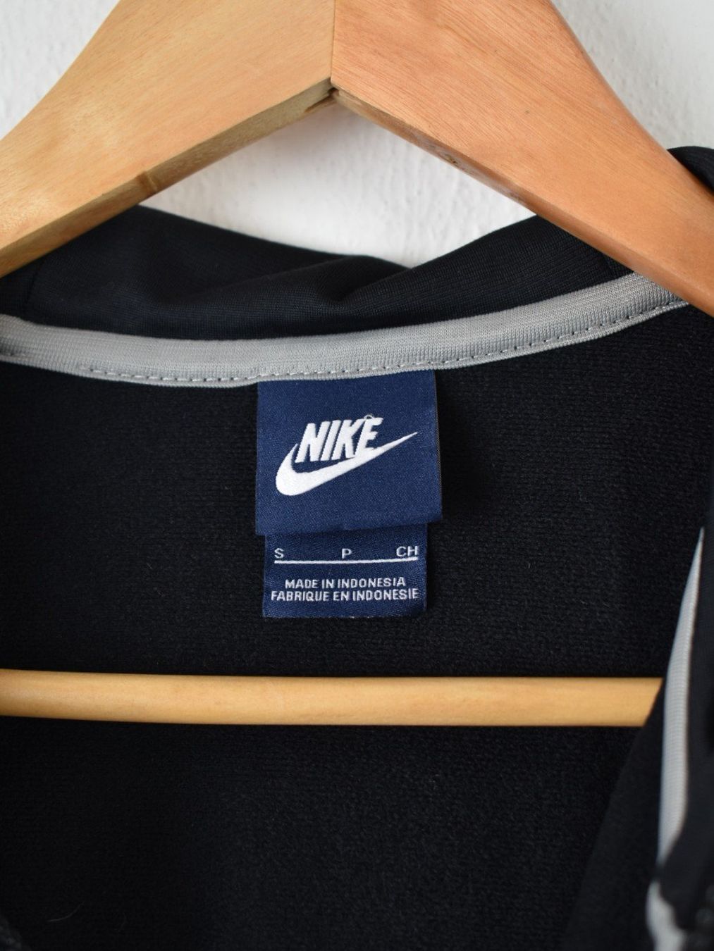 Nike Giacche: Nike Trainingsjacke Gr.S, neuwertig – Nuovo (secondo la descrizione) da Nürensdorf venduto da 2ND_STORY 5