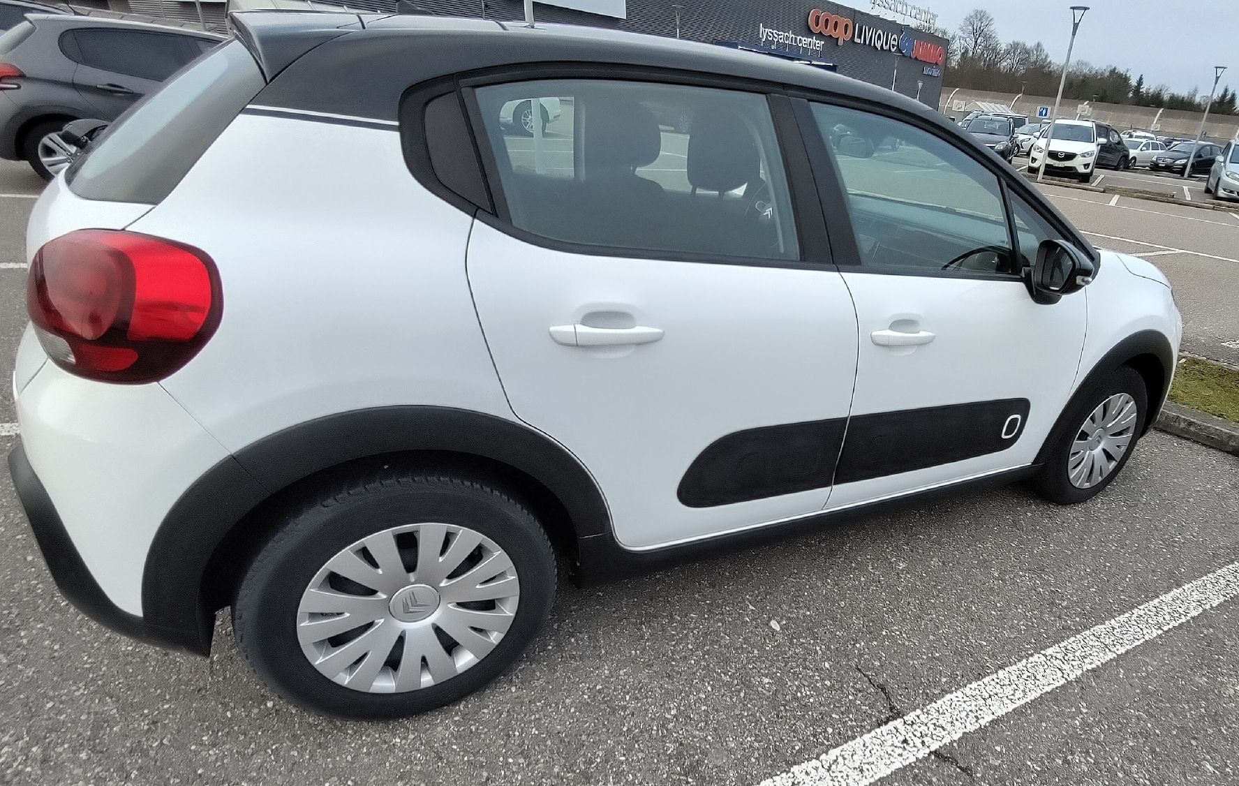 Citroën Automobili: Citroën C3 Pure Tech Feel – Usato da Spiez venduto da ncm88 5