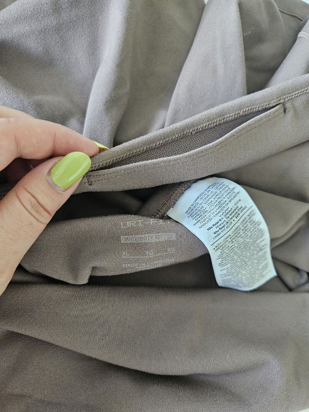 Nike Leggings: Nike sport maternity shorts – Neu (gemäss Beschreibung) aus Affoltern am Albis von Katarinushka 3