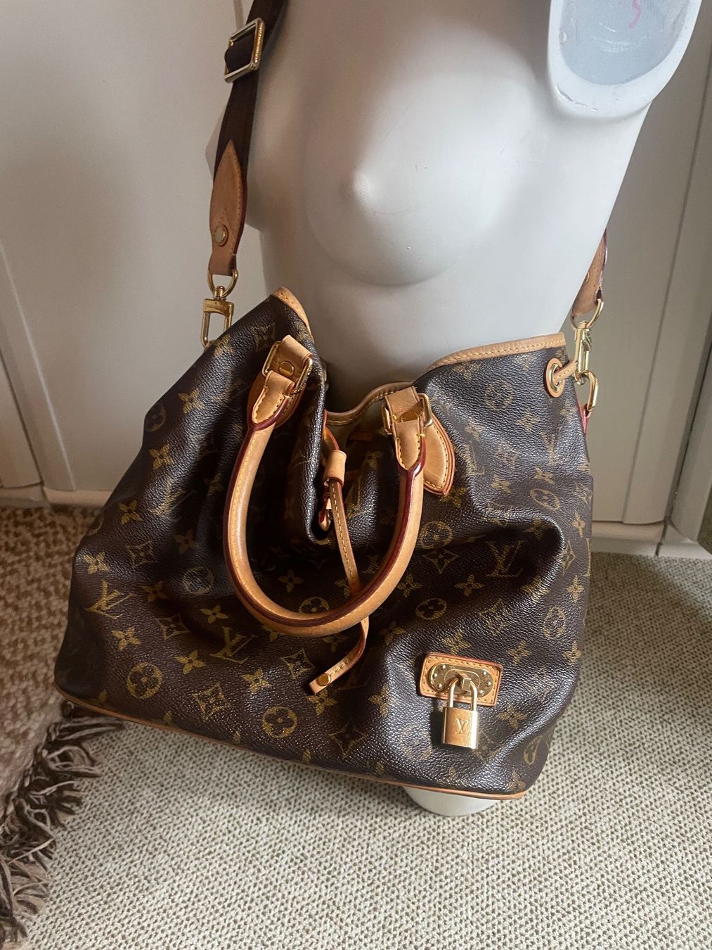 Louis Vuitton Borse da donna: Louis Vuitton Monogram Canvas Neo 2Way – Usato da Volketswil venduto da n_r_5gdf 2