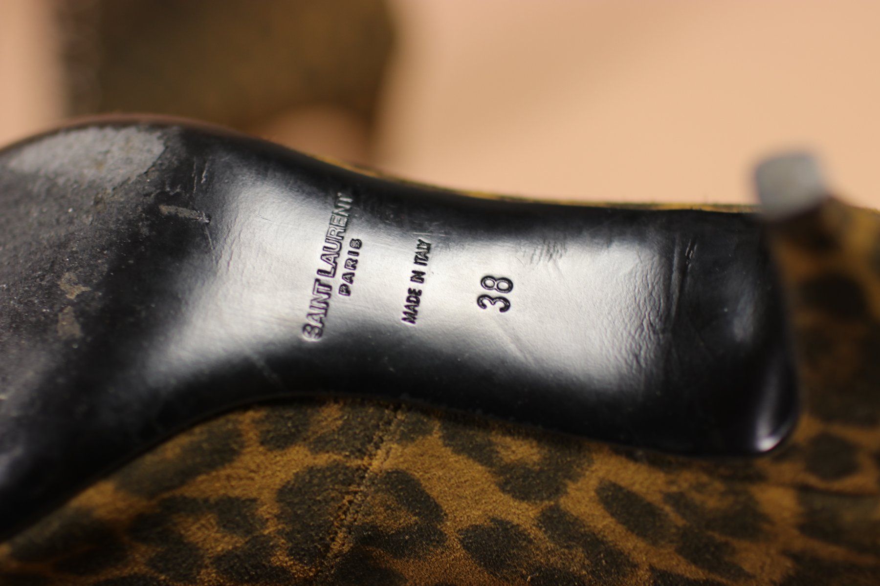 Saint Laurent Scarpe da donna: Saint-Laurent Leopard Leather Lace up Booties - Size 38 – Usato da Hombrechtikon venduto da BAZ-Vintage 6