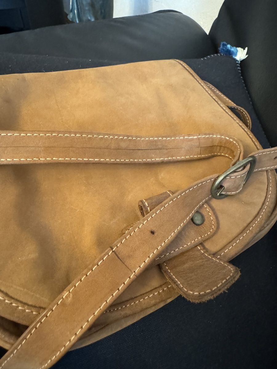 Taschen für Damen: Tasche Umhängetasche Vintage – Gebraucht aus Obfelden von tan_9lj9 6