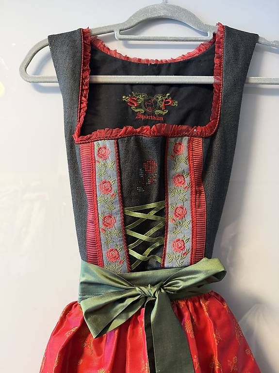 Vestiti: Sportalm Dirndl Gr.34 – Usato da Seedorf UR venduto da Lia_mia 1