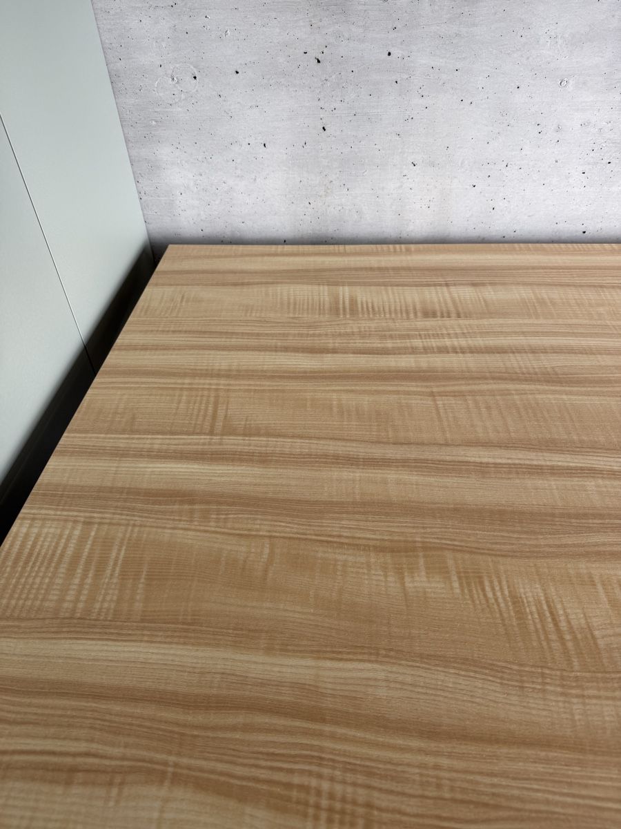Scrivanie: Stehpult Schreibtisch ofinto Elevate elektrisch – Usato da Rombach venduto da thoeme08 1