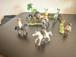 Playmobil Reiterhof Set mit Pferden und Figuren