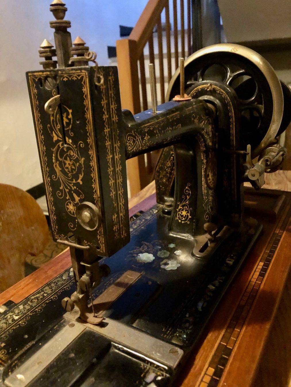 Macchine da cucire: Machine a coudre ancienne – Usato da Haute-Nendaz venduto da photoksar