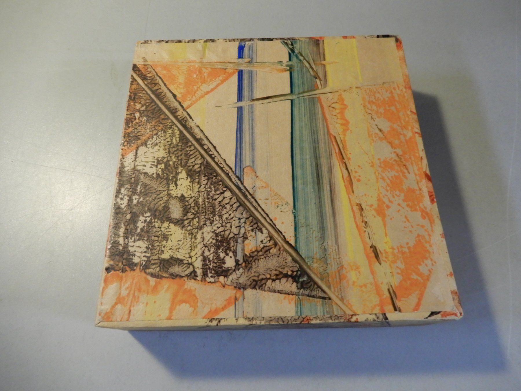 Dosen: Dekorative Box mit Abstraktem Muster Vintage Zustand – Gebraucht aus Erstfeld von Mario_boe0 5