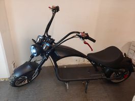 Elektroroller Chopper Stil, 25 km/h, 500W Motor