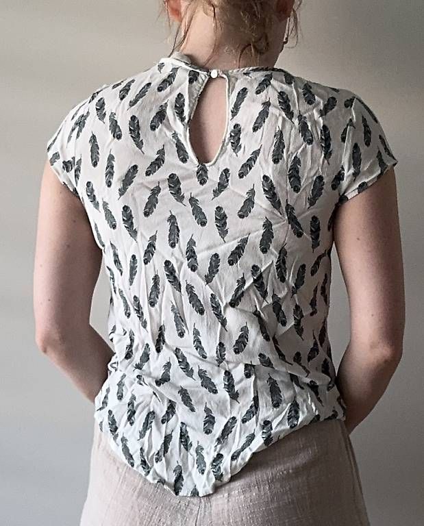 Top: Top mit Federprint Gr. 34 – Usato da Liestal venduto da R__Mueller 1
