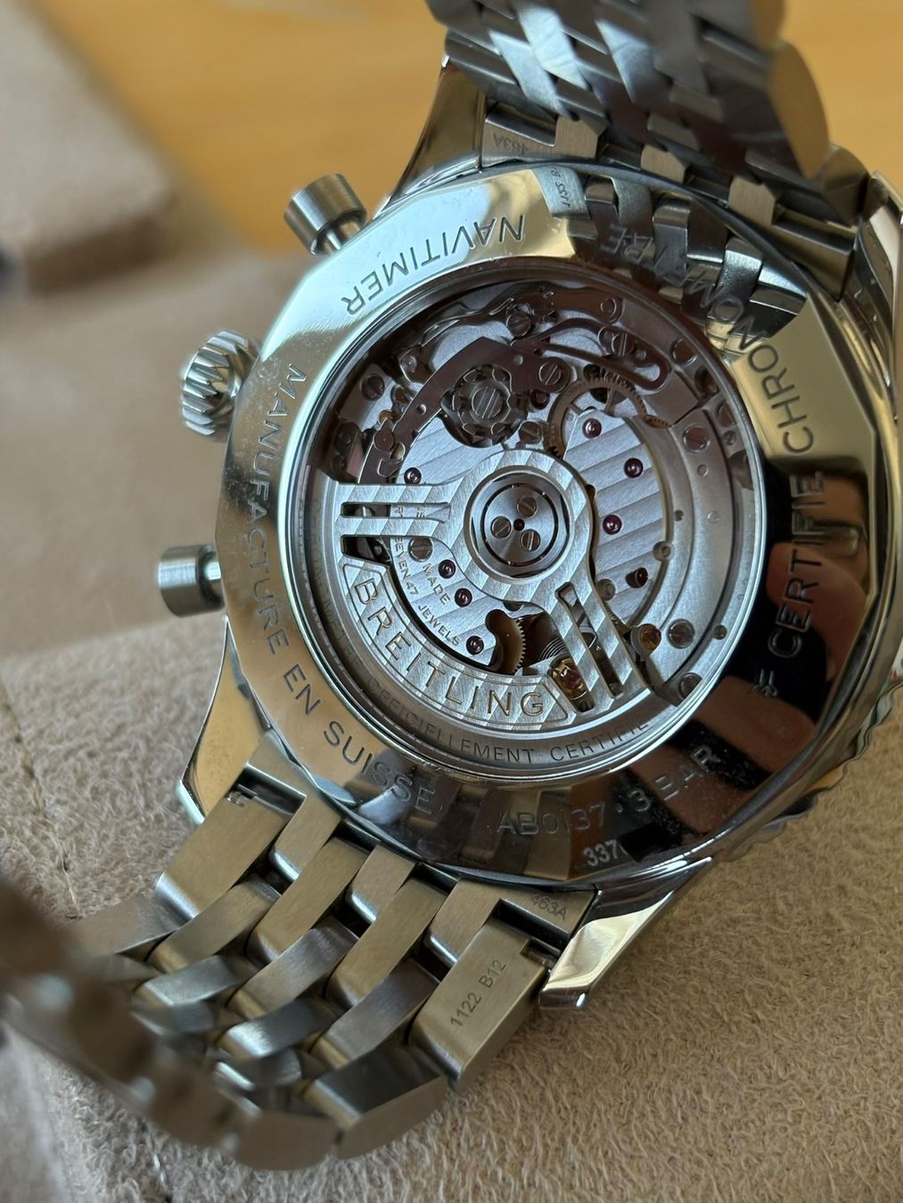 Breitling Orologi: Breitling Navitimer B01 Chronograph 46 Fullset mit Garantie – Usato da Birsfelden venduto da Mynos 4
