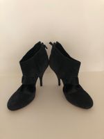 Philosophy Pumps