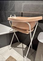 Baby-Badekarre mit Ständer und Thermometer neuwertig