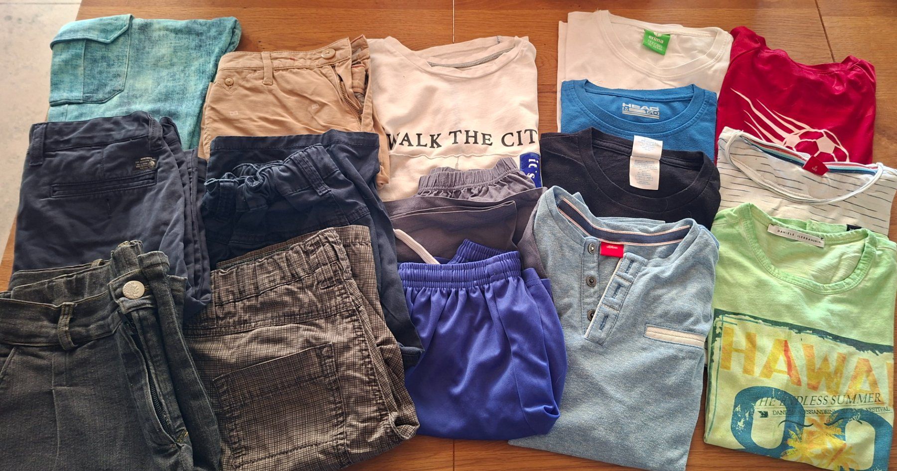Lotti & Set di vestiti: Grosses Sommer-Jungspaket Gr. 140 – Usato da Safnern venduto da Brionne