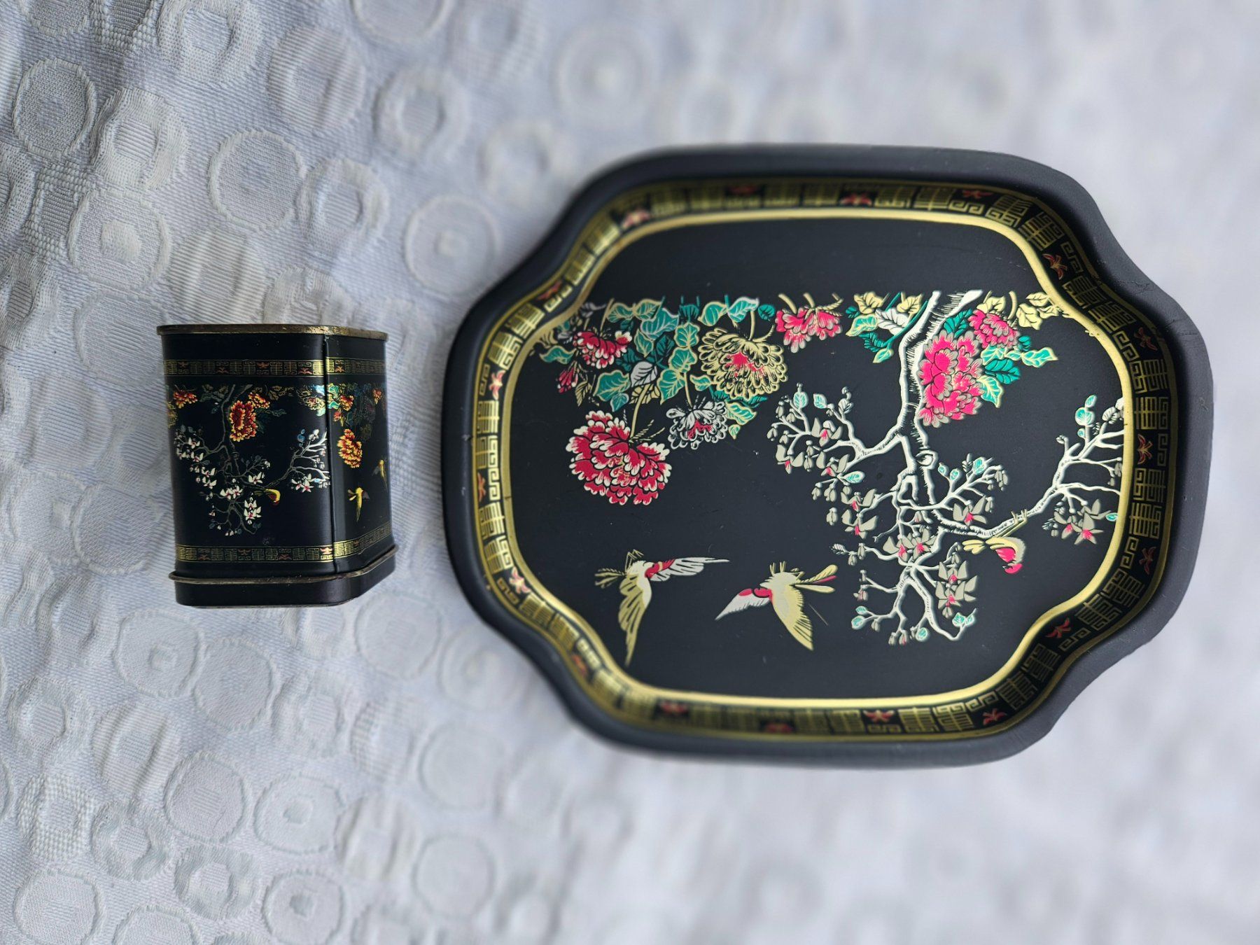 Tutte le decorazioni: Blechdose mit Blumen & Vogel Motiv – Usato da Nendeln venduto da Regs182 1