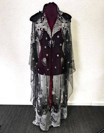Frock and Frill Henrietta Cape Kleid