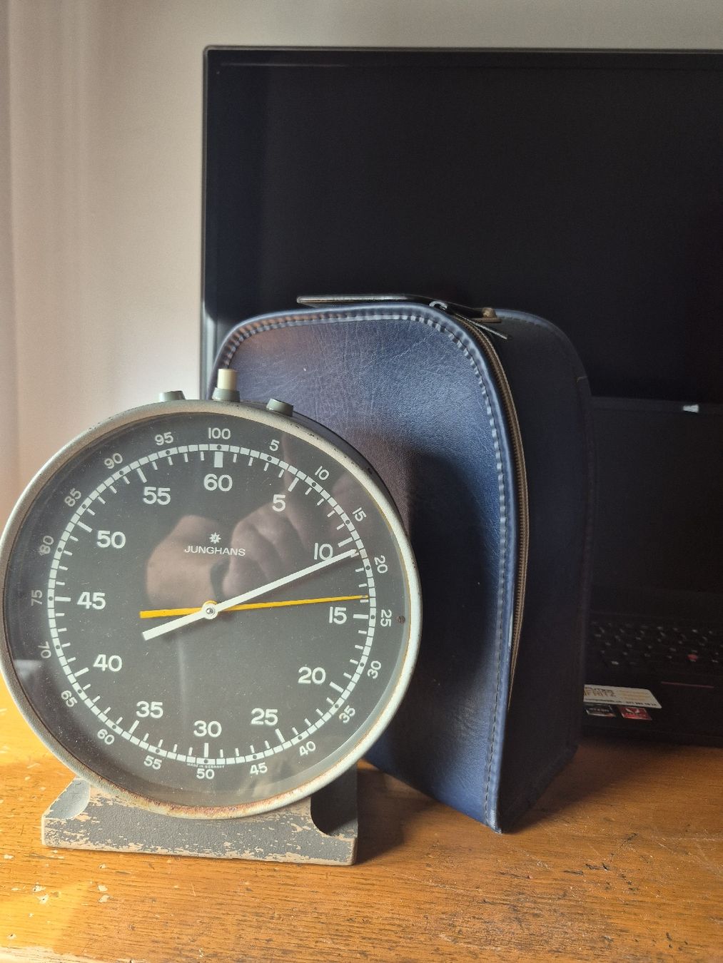 Junghans Uhren: Junghans Stoppuhr mit Hülle Durchmesser 18cm. – Defekt aus Romanshorn von har_ymq5 1
