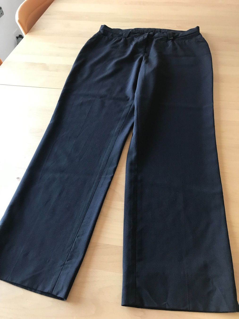 Pantaloni: Hose – Usato da St.Gallen venduto da tze_g7lv