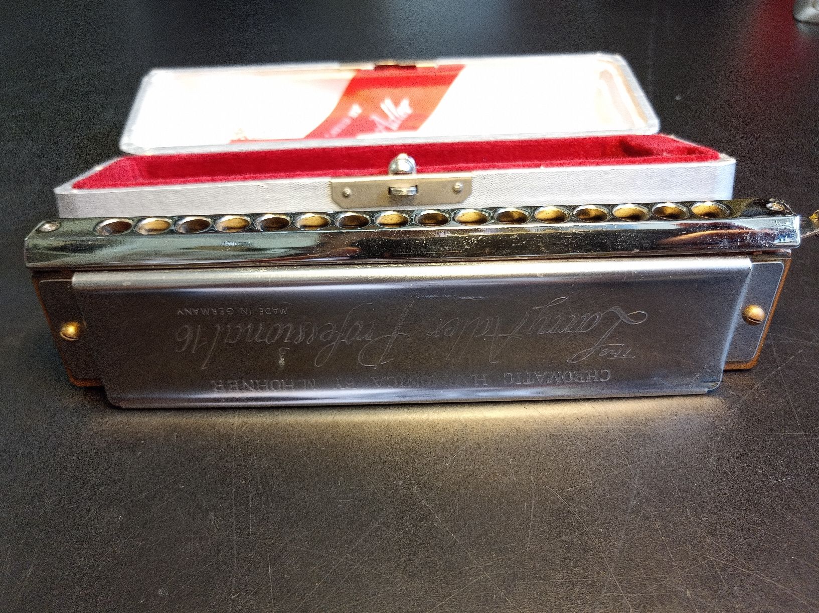 Hohner Strumenti musicali: C Mundharmonika Hohner Larry Adler Proffesional 16-Harmonica – Usato da Reiden venduto da Zofi-Brocki 2