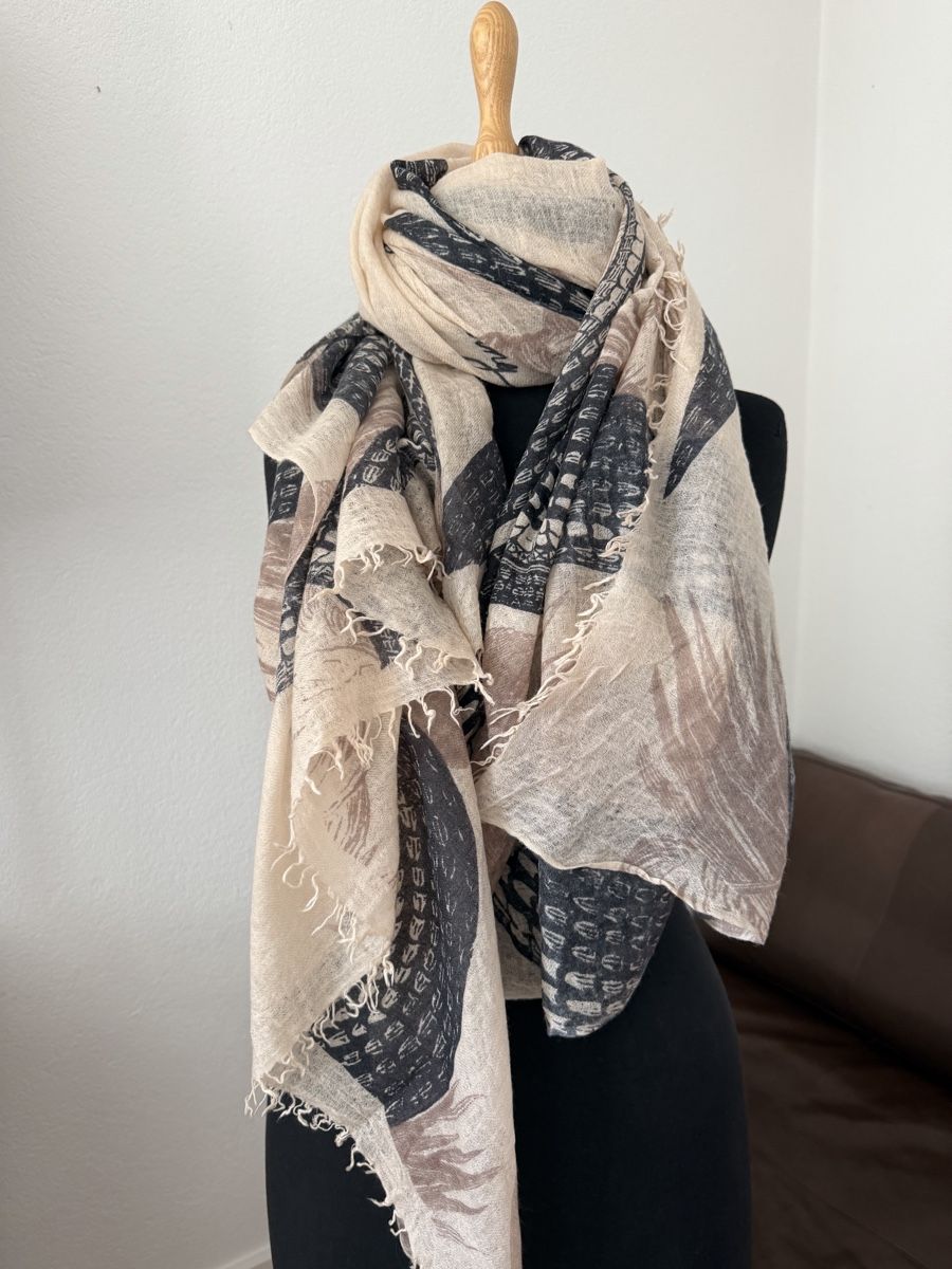 Foulard & Sciarpe: Friendly Hunting Cashmere Schal – Nuovo (secondo la descrizione) da Zürich venduto da chi_9dfb