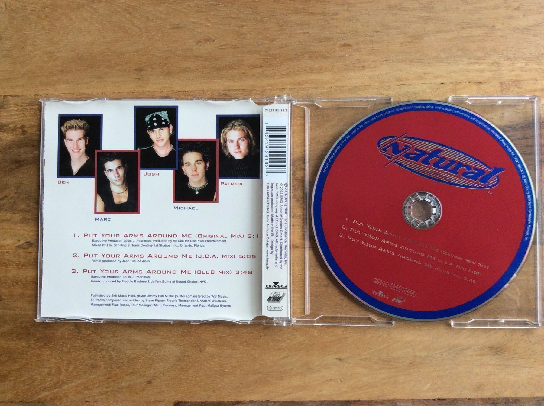 CD: CD Natural / Put Your Arms Around Me – Usato da Horgen venduto da flyingpenguin2000 1