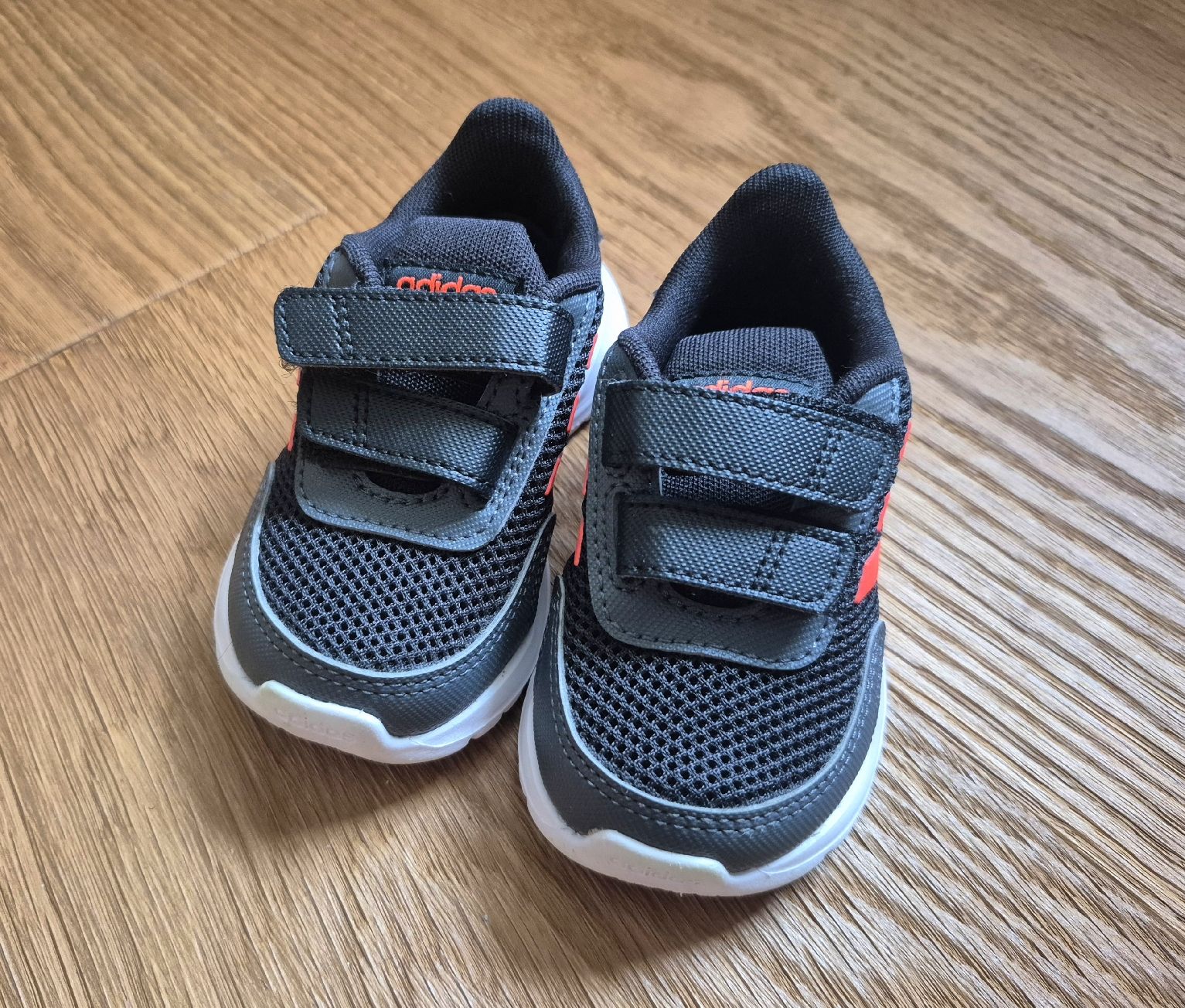 Adidas Chaussures garçon: Adidas Turnschuh Grösse 20 – Neuf (Voir description) à Münsingen par Why88 5