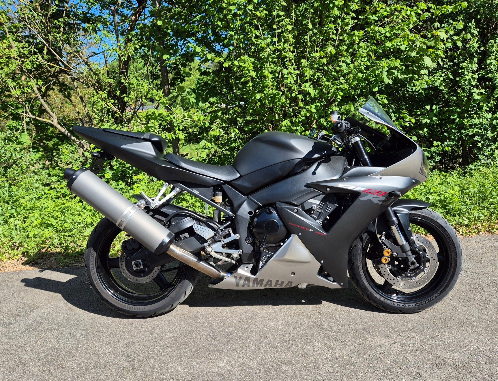 Yamaha Strada: Yamaha YZF R1 RN09 – Usato da Rorbas venduto da Cos99 1