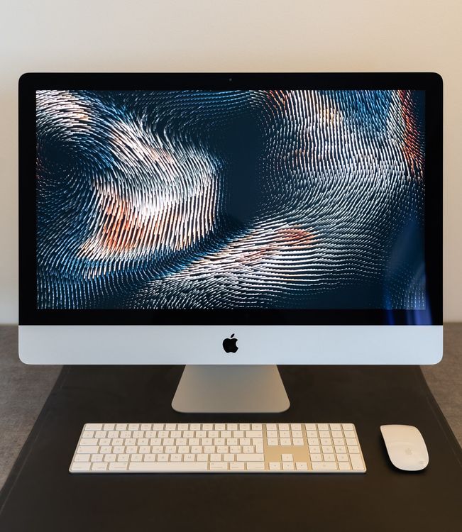 2019 5K IMAC 27 3.7GHz 6-Core i5 32GB RAM 1TB Pcie SSD +2TB SSD
