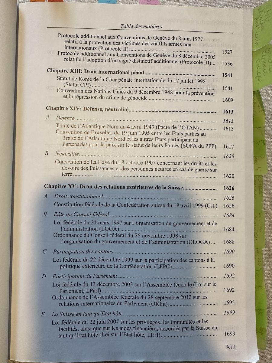Libri: Traités internationaux Ziegler Besson 2016 – Usato da Les Bioux venduto da ann_g9bh 8