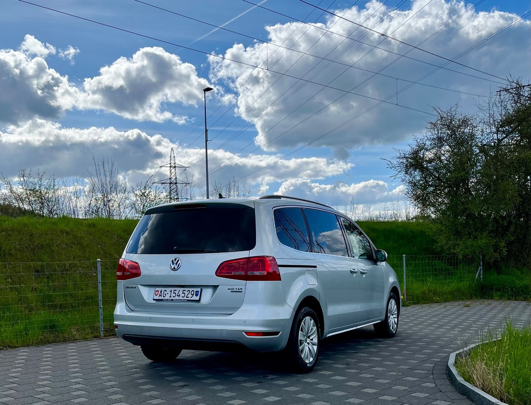 VW Automobili: VW Sharan 2.0 TDI BlueMotion Technology DSG – Usato da Oberentfelden venduto da Privat.86 1