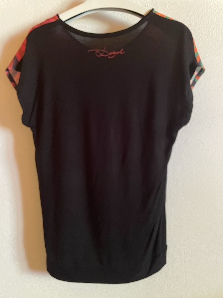 Desigual T-shirt: Desigual Shirt – Usato da Chur venduto da buc_6tcp 1