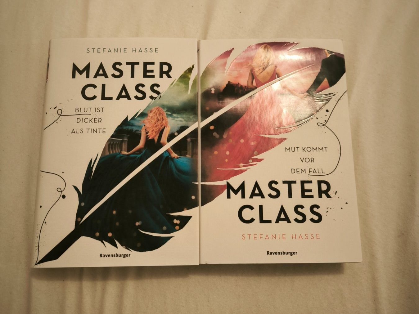 Libri: Master Class Dilogie - Stefanie Hasse – Nuovo (secondo la descrizione) da Sargans venduto da .isa_