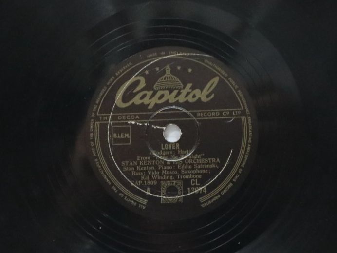 Vinyles: Schellack Stan Kenton Lover / Capitol Punishment – D'occasion à Eschenbach SG par Astalavista 2