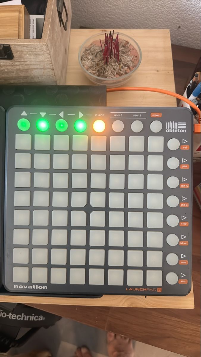 Strumenti musicali: Novation Launchpad Pro: Unleash Your Musical Creativity – Usato da Romanshorn venduto da Camacho13