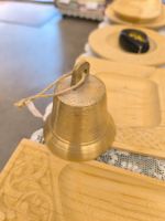 Alte, goldfarbene Glocke, Vintage Deko