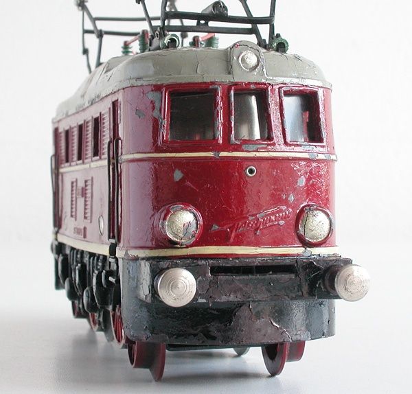 Fleischmann Modellini di ferrovie: Fleischmann elektr. Lokomotive 335 Spur 0 – Usato da Oberwil BL venduto da Klang 2