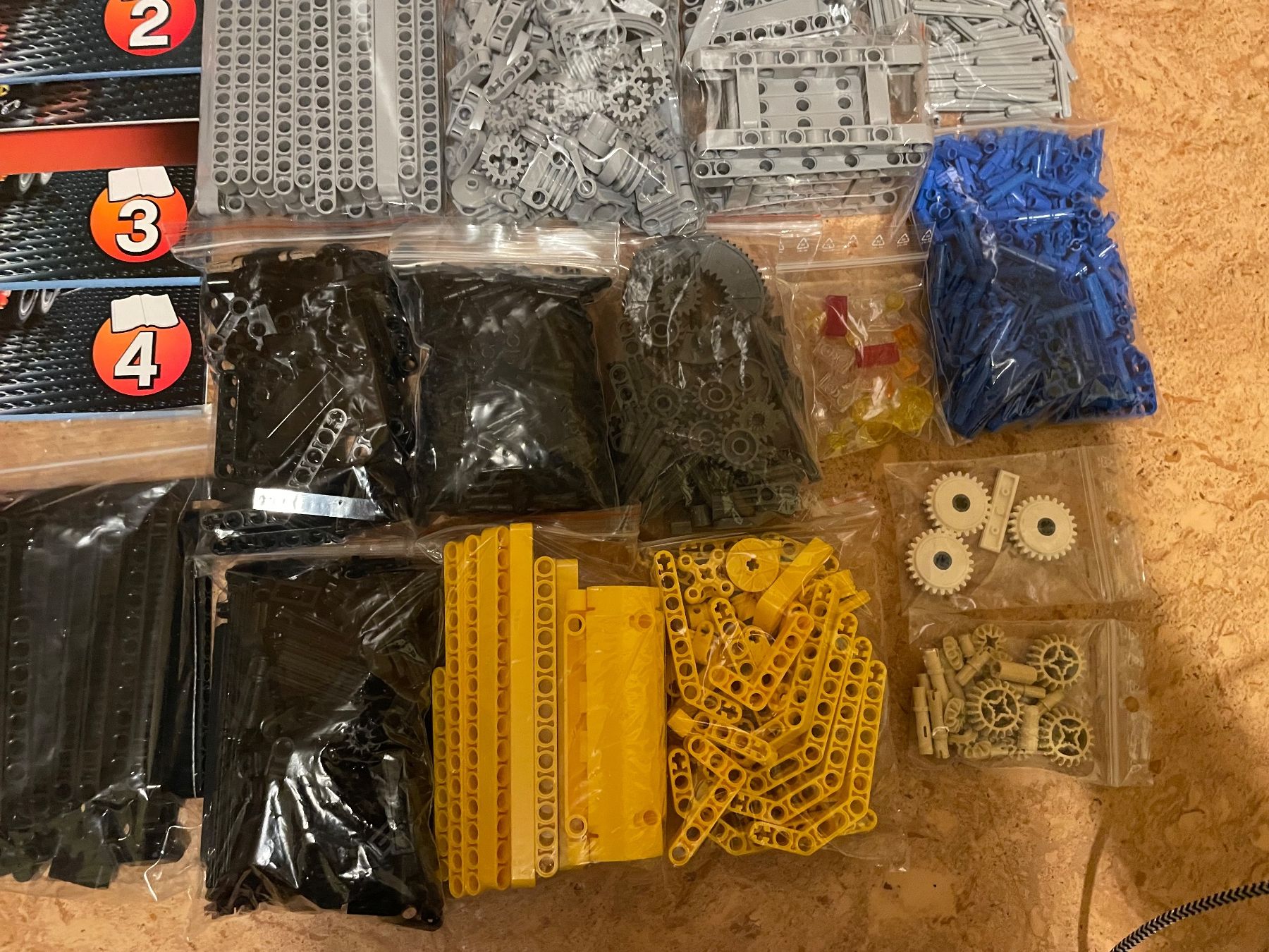Lego Kit di costruzioni: Lego Technic 8258 lkw mit kran – Usato da Airolo venduto da Bagaion99 4