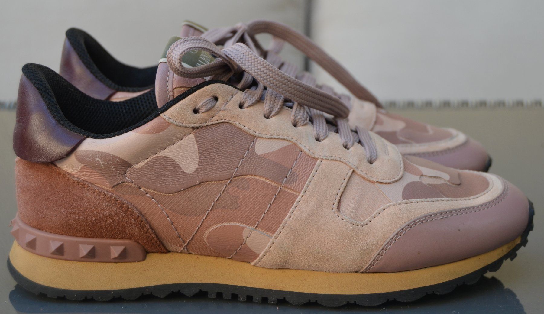 Valentino Scarpe da donna: Sneakers Valentino Rockstud. 38 – Usato da Collonges venduto da Auganien 1