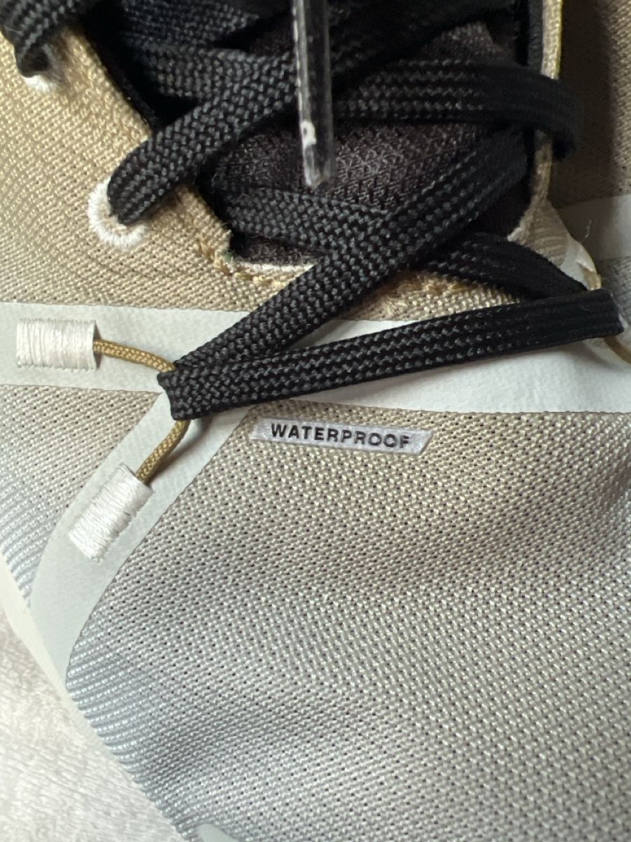 Herrenschuhe: On Cloudsurfer Trail Waterproof – Gebraucht aus Mörel von Emozia 4