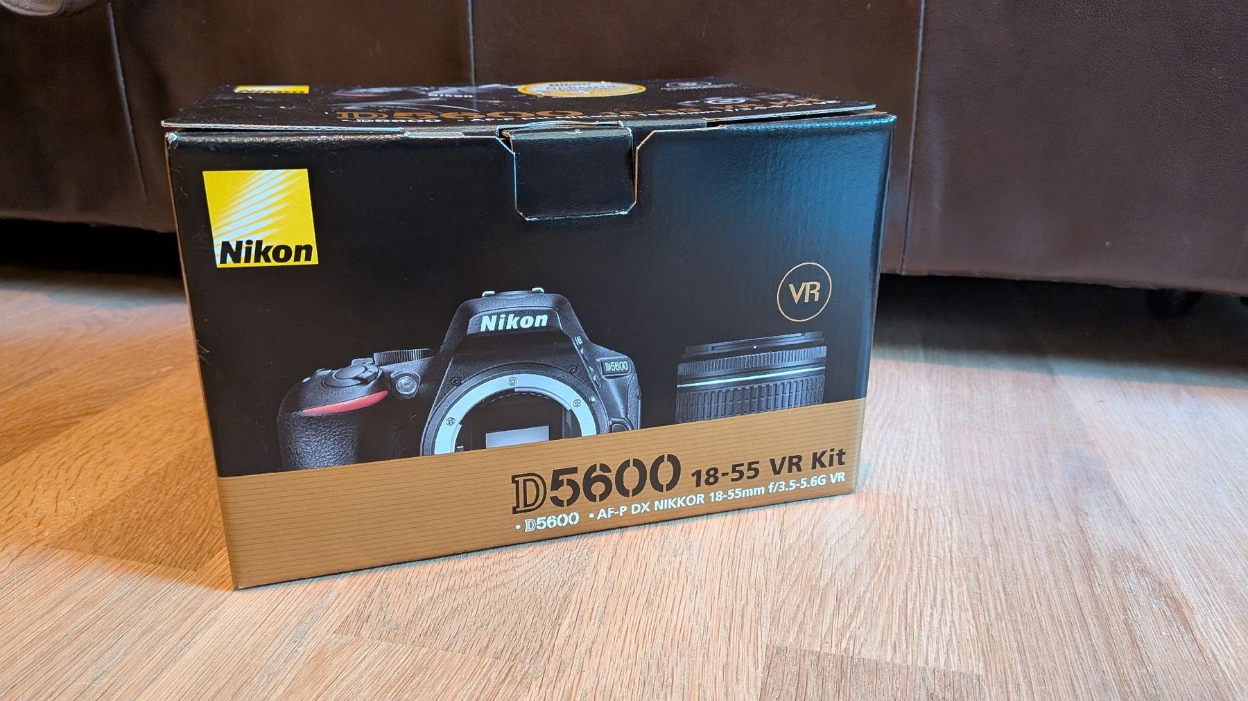 Nikon Fotocamera: Nikon D5600 + 18-55mm Lens, Originalverpackung – Usato da Remetschwil venduto da oli_dn7w 1