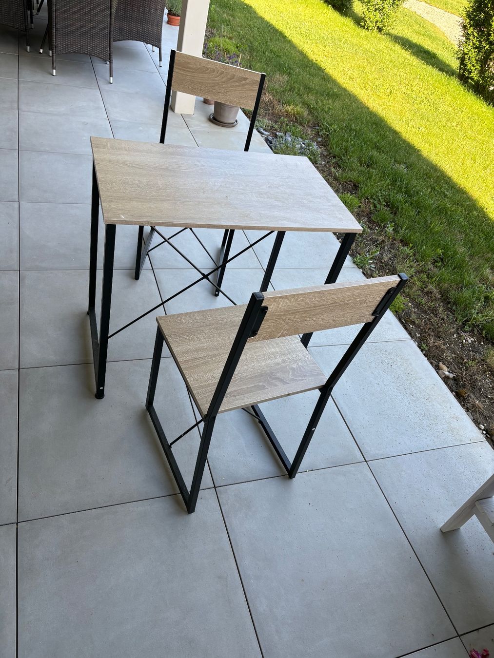 Set di tavolo e panche: Garten Bar mit 2 Stühlen – Usato da Attiswil venduto da Luca_2002_ 2
