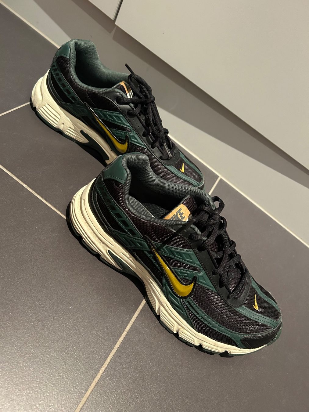 Nike Scarpe da uomo: Nike Sneaker – Nuovo (secondo la descrizione) da Schlieren venduto da Leavio 2