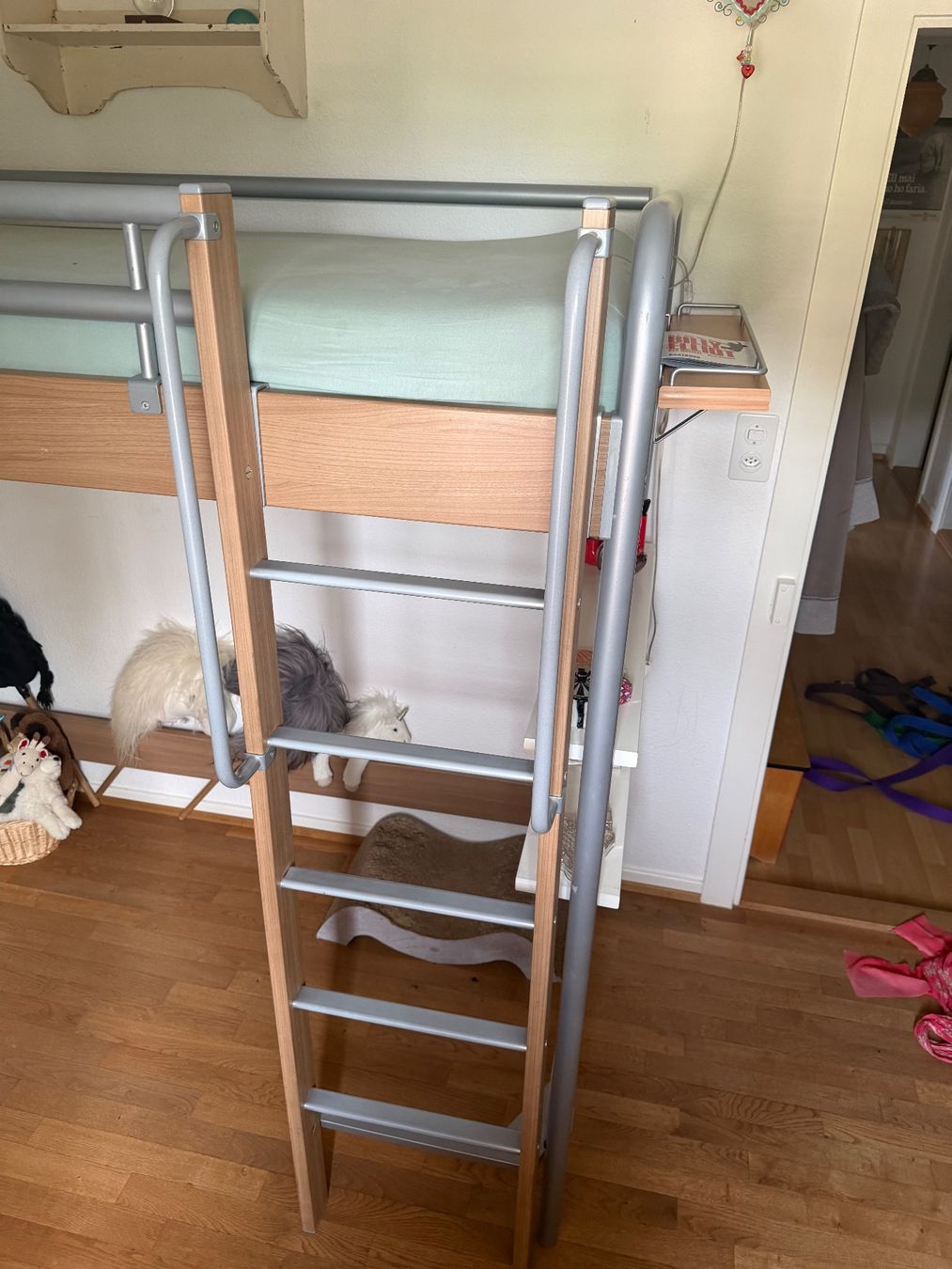 Lits: Hochbett 90 mal 200 – D'occasion à Zürich par Danijar7 1