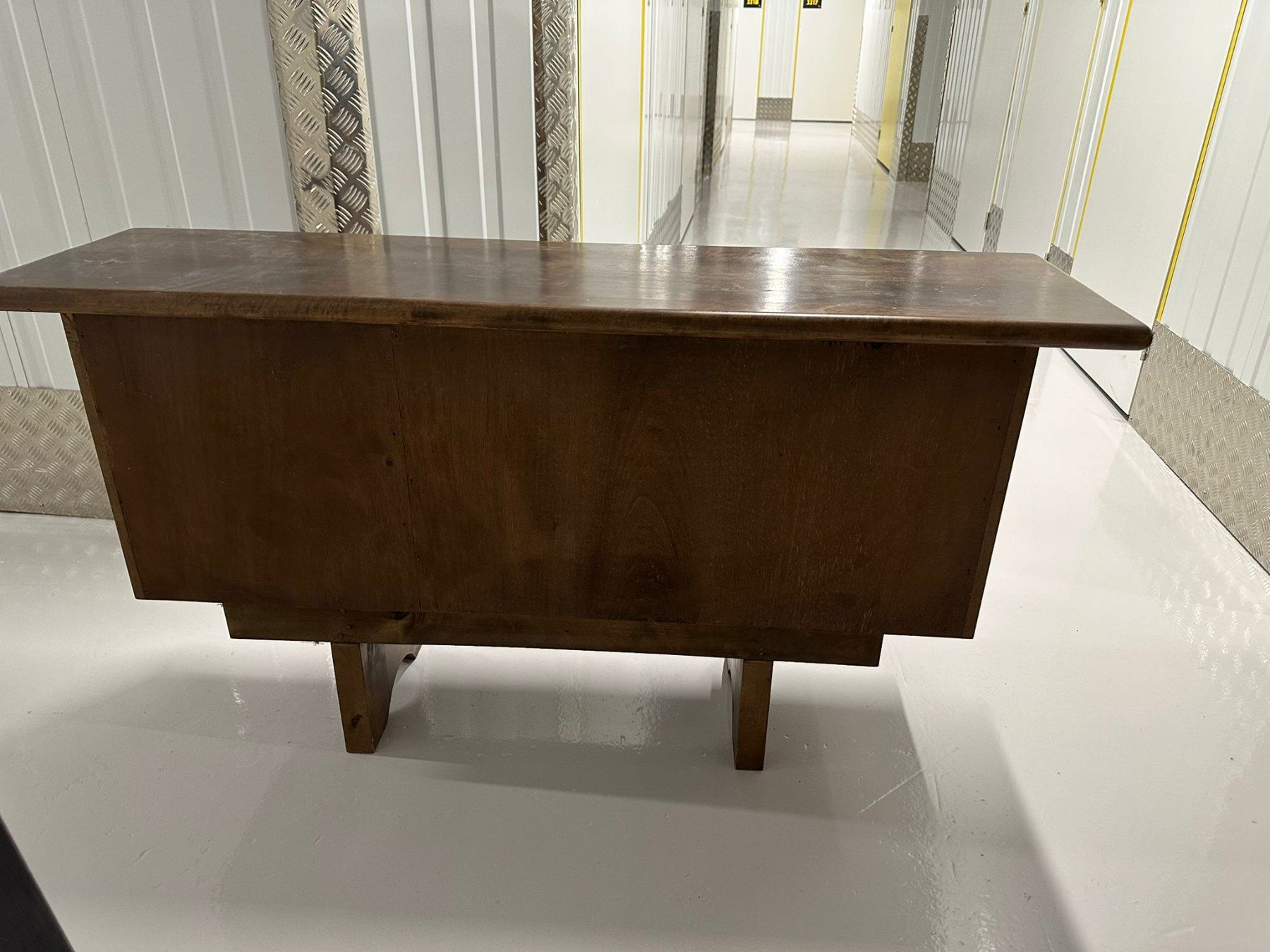 Credenze: Solid wood sideboard, carvings, antique style, unique – Usato da Killwangen venduto da bmy_5rtt 3