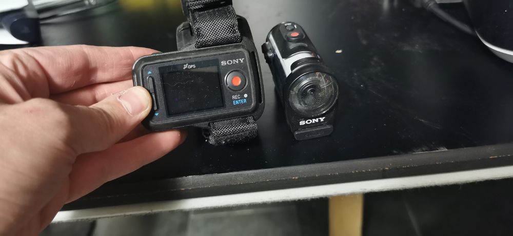 Sony action cam + remote watch control (Gebraucht) in Develier für CHF ...
