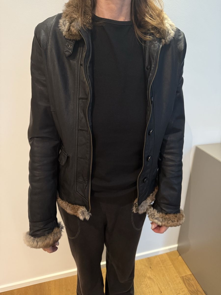 Jacken: Leonardo Lederjacke mit Pelz – Gebraucht aus Birmensdorf ZH von nin.am