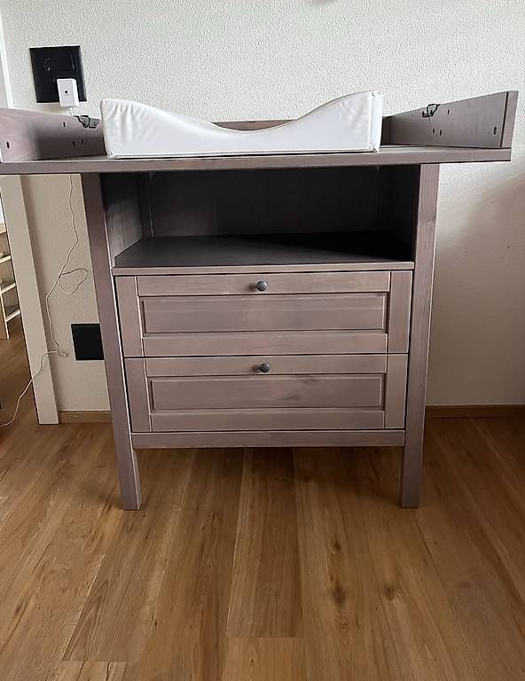 Tables à langer & accessoires: Wickeltisch / Kommode – D'occasion à Schmitten FR par mel_6zdz 1