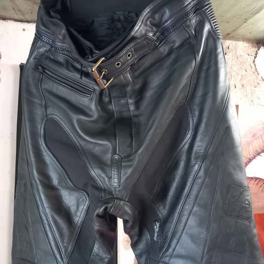 IXS Pantaloni: Motorradhose IXS Grösse 52 – Usato da Hochwald venduto da motowear-secondhand 1