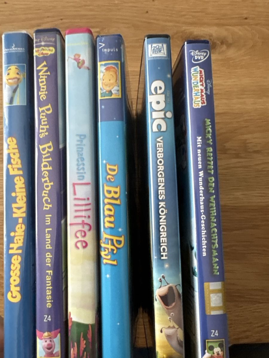 Tutti i DVDs: 6 DVD Kinderfilme – Usato da Frauenfeld venduto da non_2bmj 1