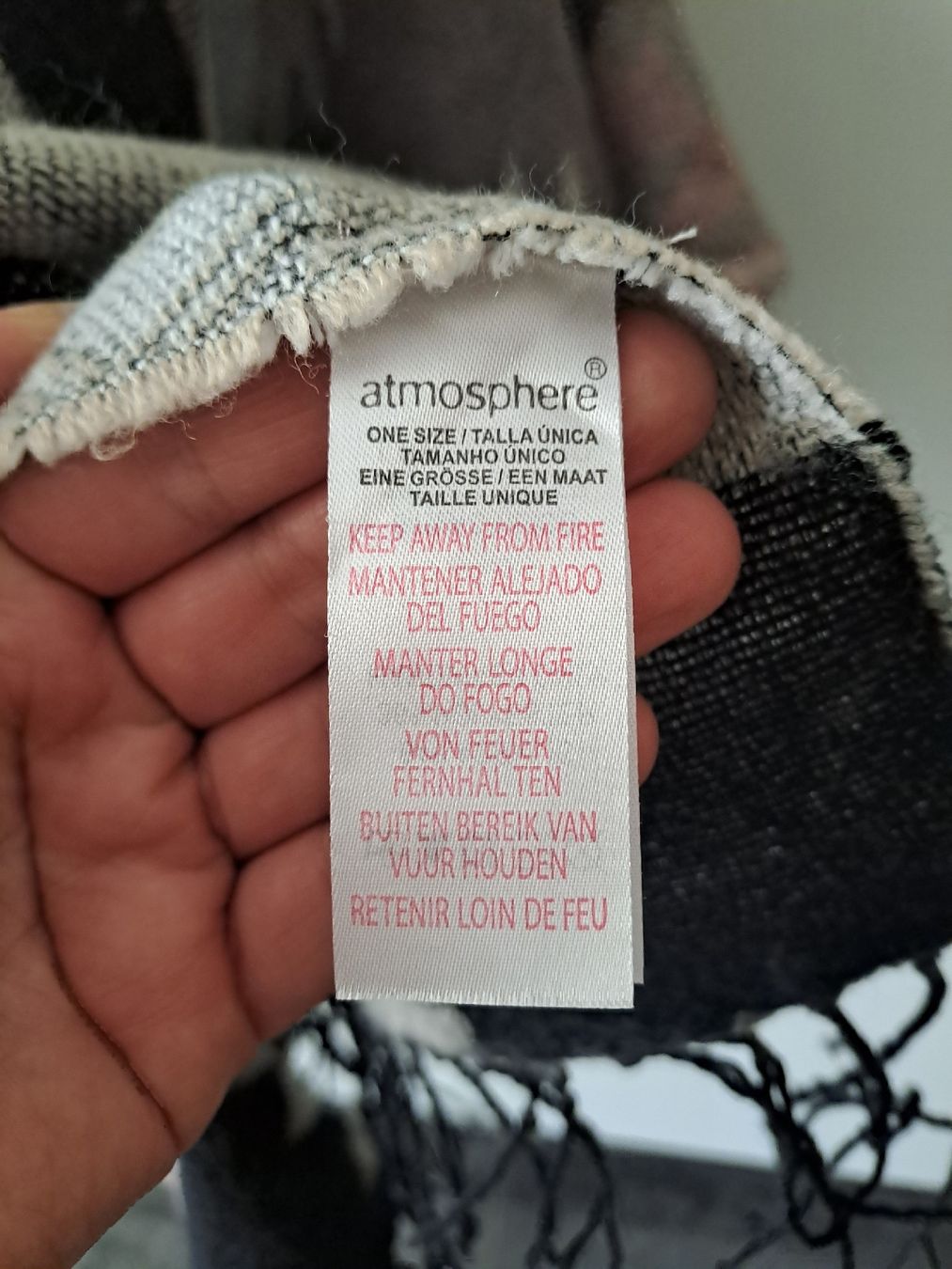Autres vêtements femmes: Atmosphere Poncho, Fransen – D'occasion à Rickenbach LU par bishiida 1